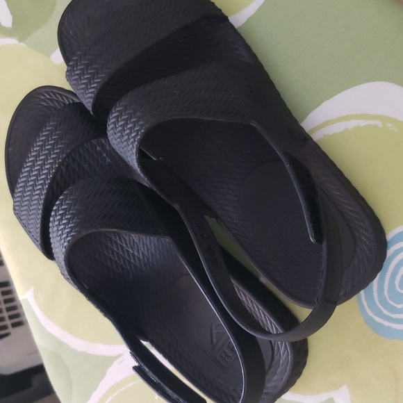 Reef waterproof sandals - Picture 1 of 3